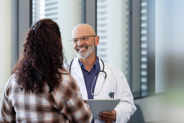 Why Local Urgent Care Centers Save You Time and Stress Doctor patient discussion